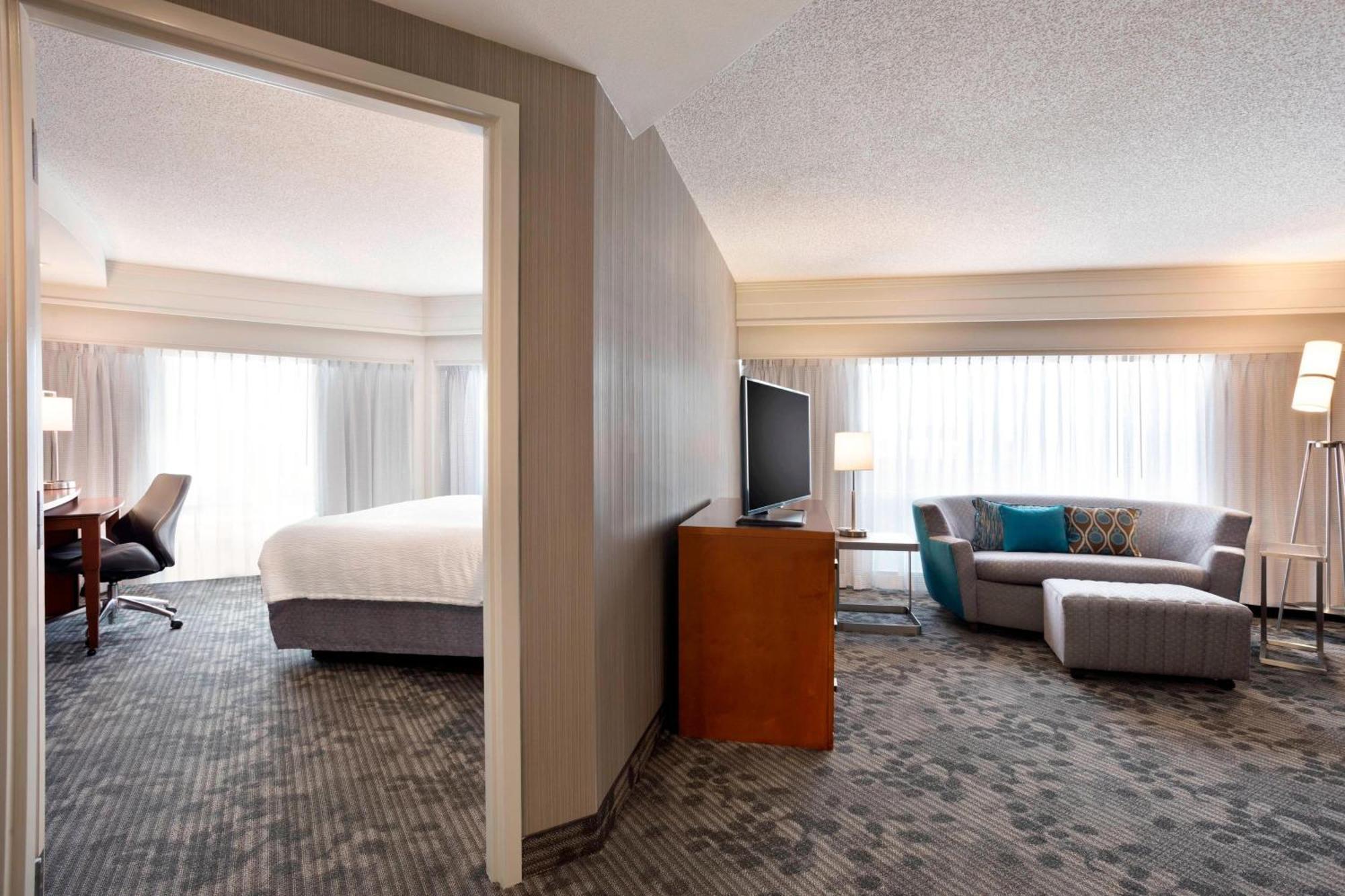 Courtyard By Marriott Fort Smith Downtown Bagian luar foto