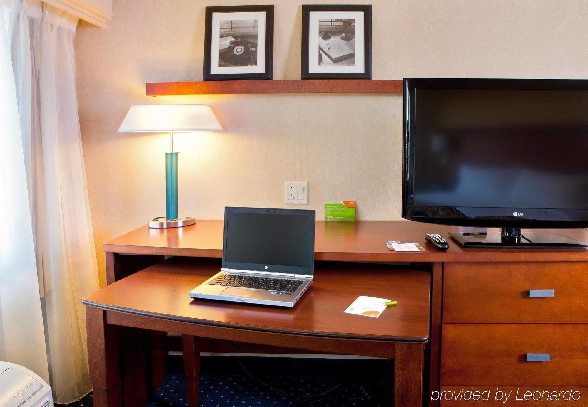 Courtyard By Marriott Fort Smith Downtown Ruang foto