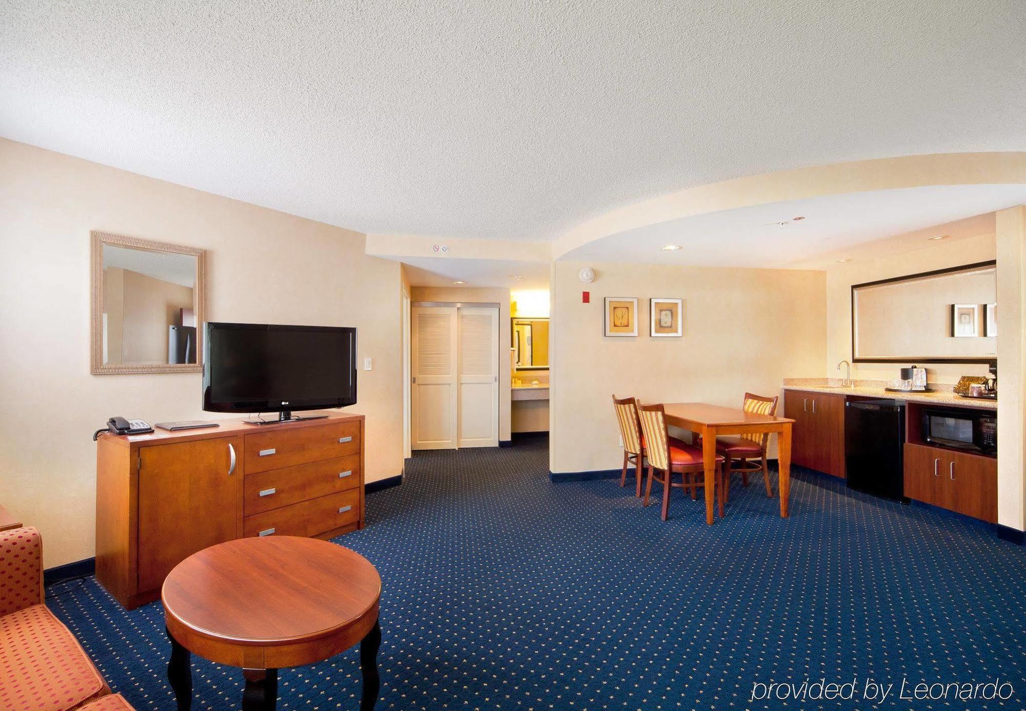 Courtyard By Marriott Fort Smith Downtown Ruang foto